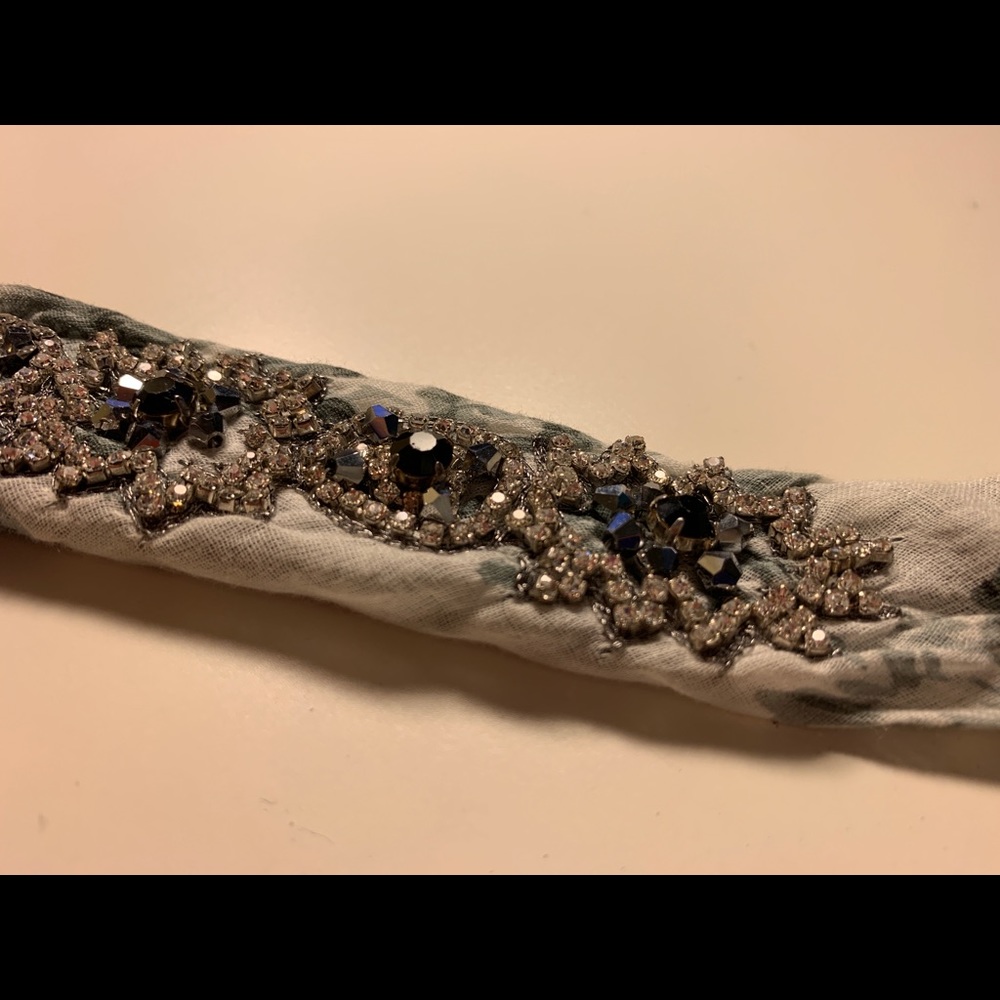 ✨ Anthropologie crystal bandana wrap bracelet - Picture 11 of 13